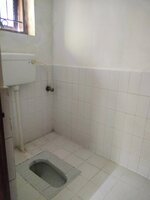 Servant Bathroom 1
