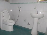 bathroom 4
