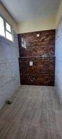 Sub Unit : bathrooms 4