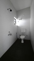 Sub Unit : bathrooms 1