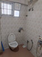 Sub Unit : bathrooms 1