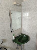 Sub Unit : bathrooms 3