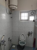 Sub Unit : bathrooms 2