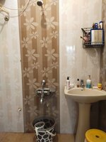 bathrooms 1