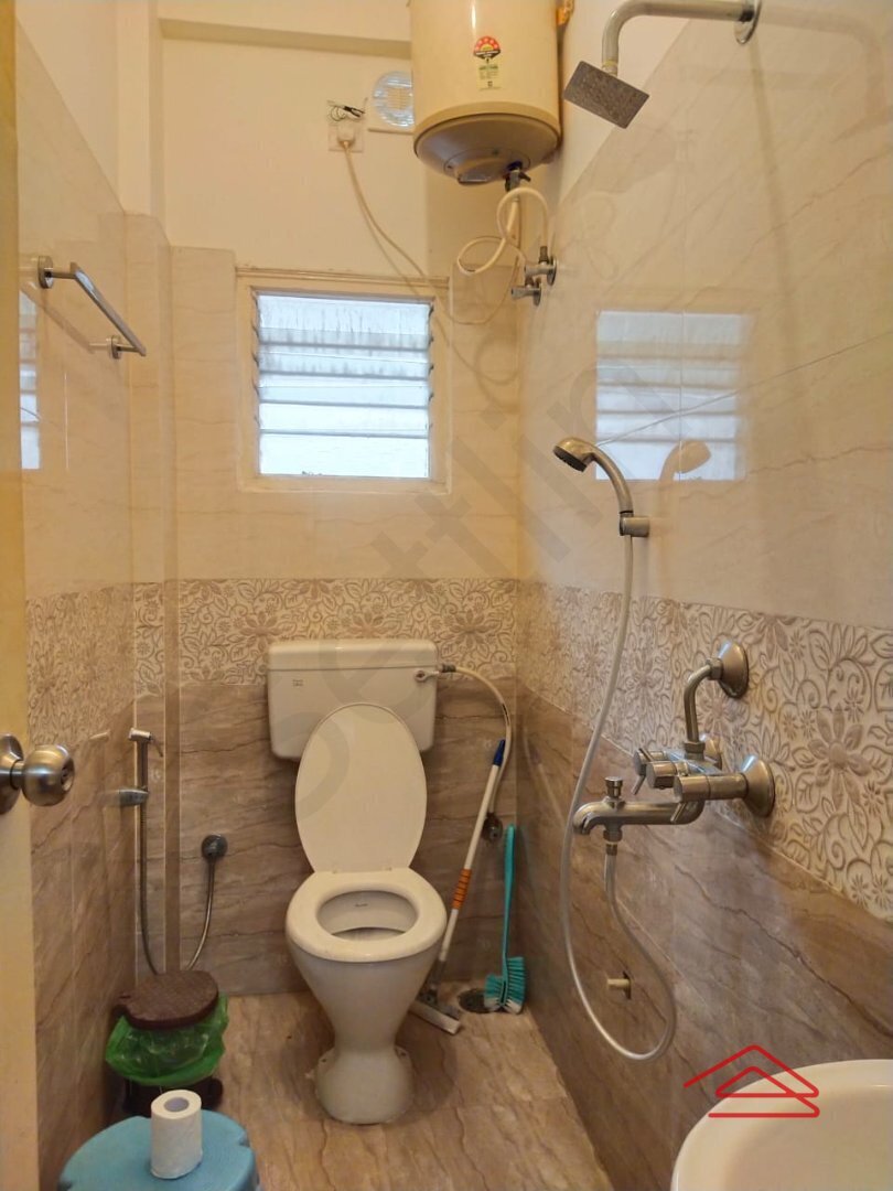 bathrooms 4
