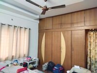 bedrooms 2