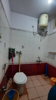 Sub Unit : bathrooms 2