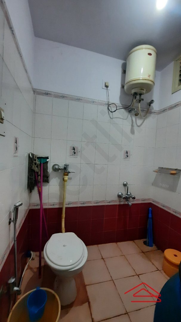 Sub Unit : bathrooms 2