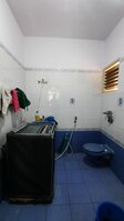 Sub Unit : bathrooms 1