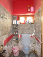 bathrooms 1