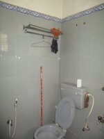 bathrooms 2