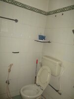 bathrooms 1