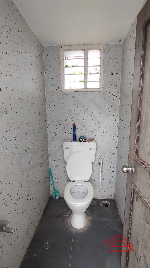 Bathroom 4