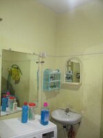 Sub Unit : bathrooms 1