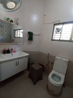 bathrooms 3