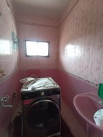 bathrooms 5