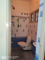 Sub Unit : bathrooms 2