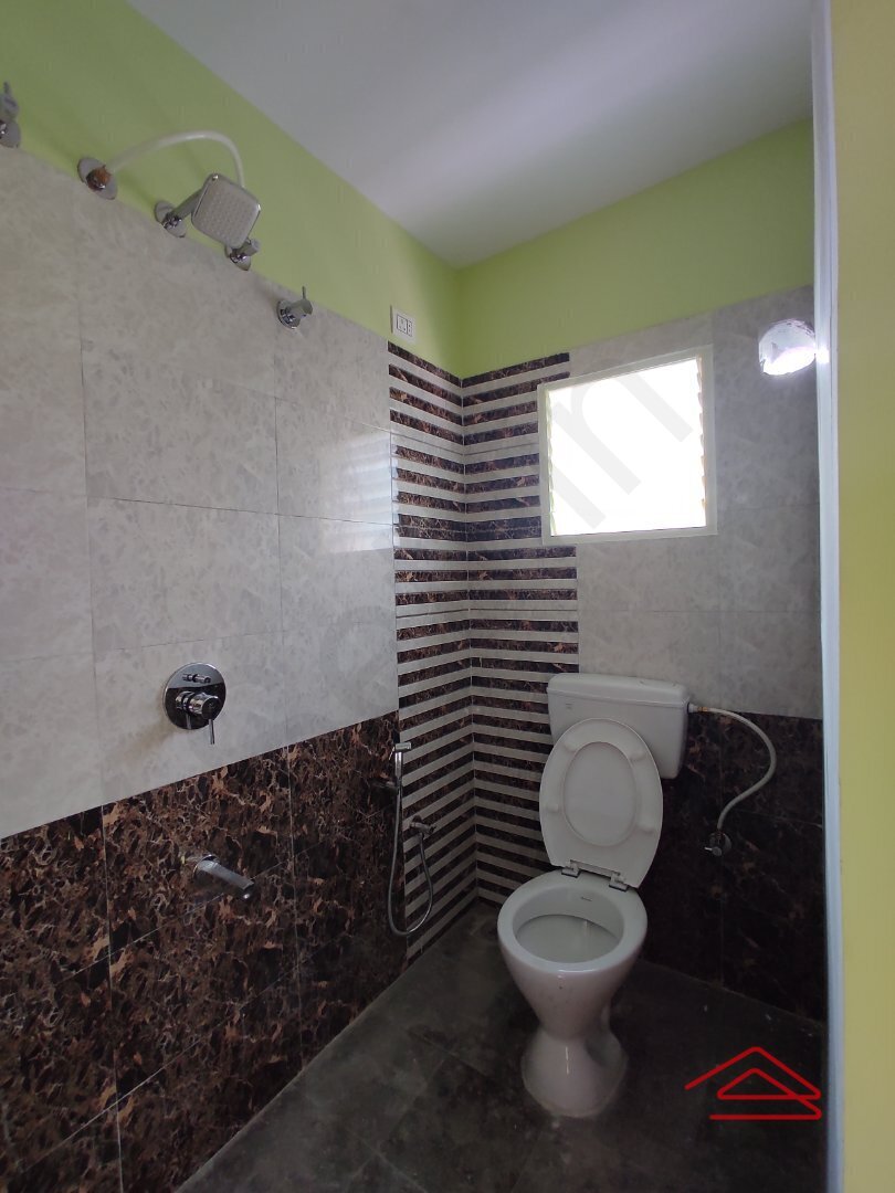 Sub Unit : bathrooms 1