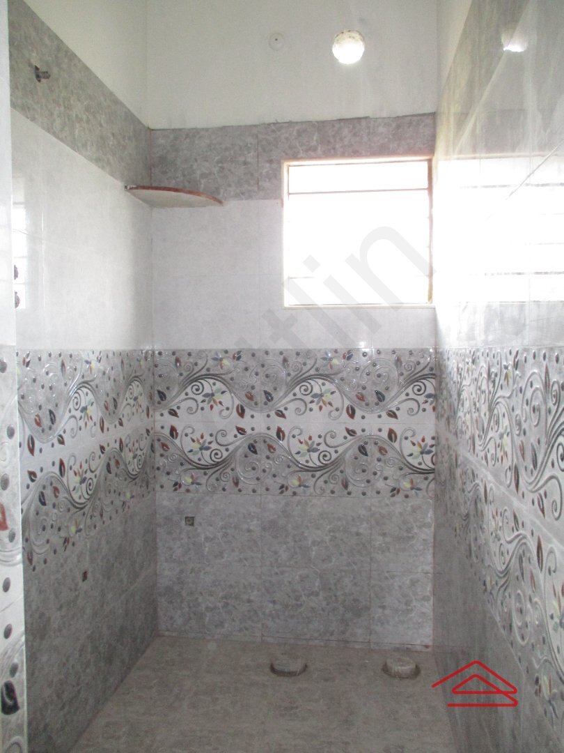 Sub Unit : bathrooms 1