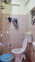 Sub Unit : bathrooms 1