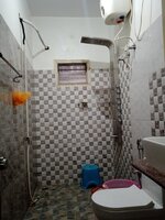 Sub Unit : bathrooms 3