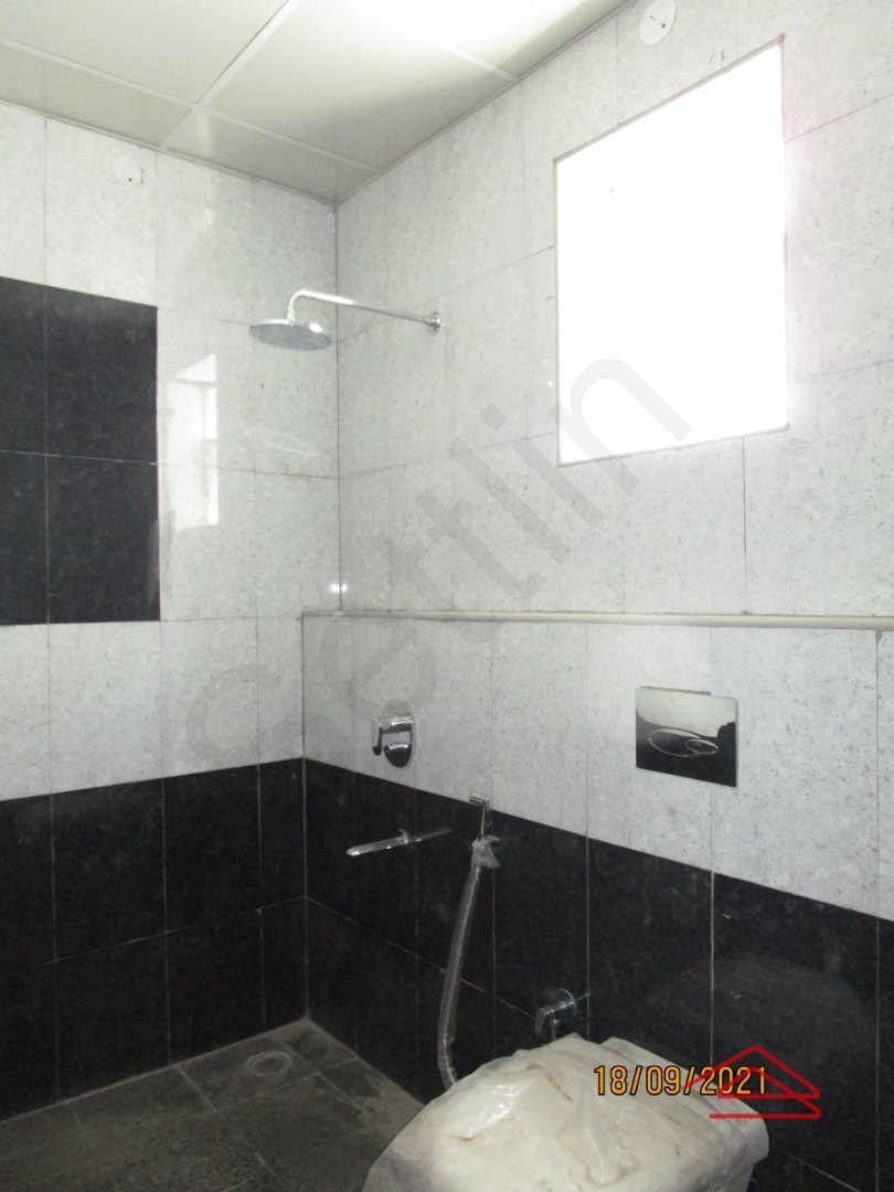 Bathroom 4