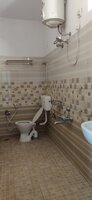 Sub Unit : bathrooms 2