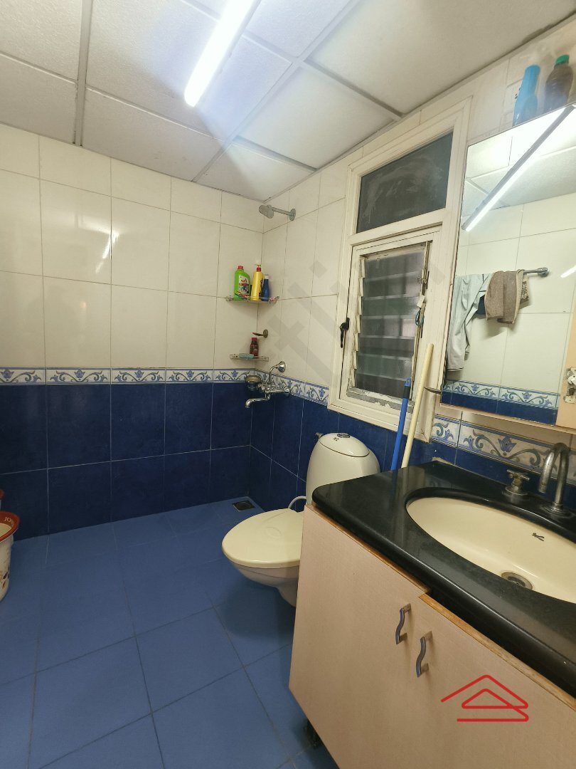 Bathroom 4