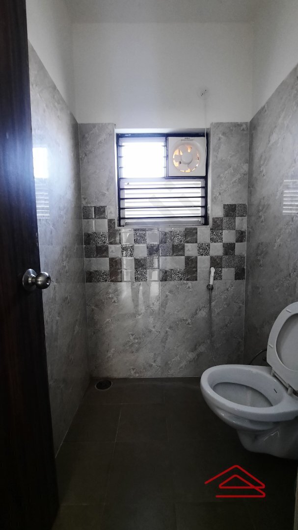 Bathroom 4
