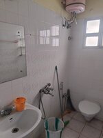 Sub Unit : bathrooms 2