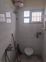 Sub Unit : bathrooms 3