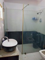 Sub Unit : bathrooms 2