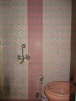 Sub Unit : bathrooms 1