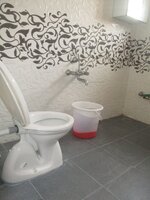 Sub Unit : bathrooms 3