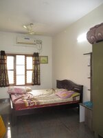 Sub Unit : bedrooms 3