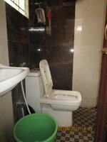 Sub Unit : bathrooms 8