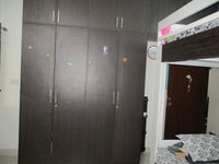 bedrooms 2