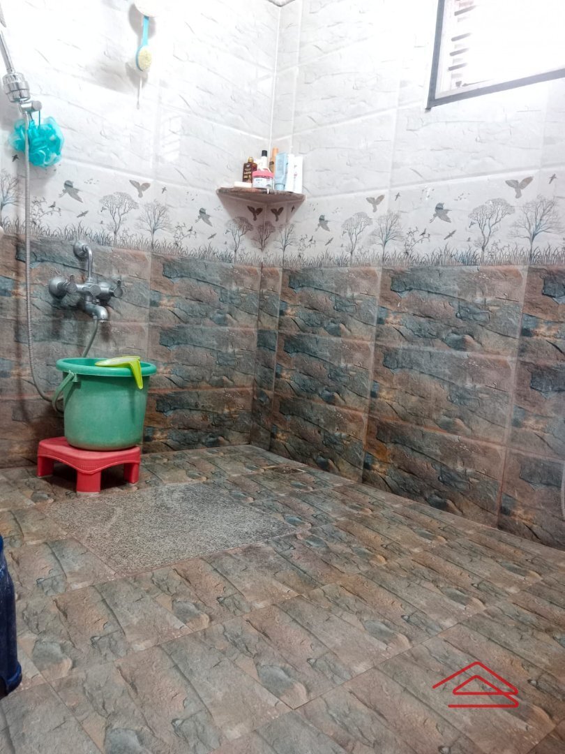 Sub Unit : bathrooms 1