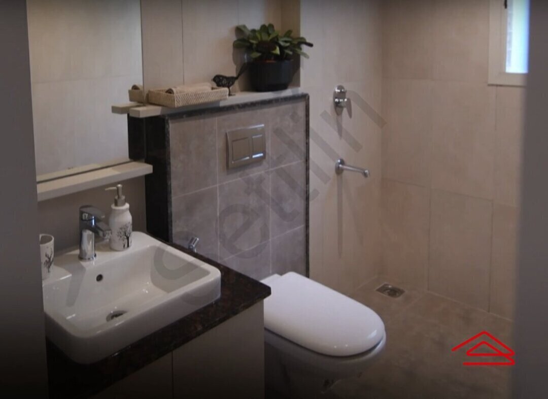 Bathroom 4