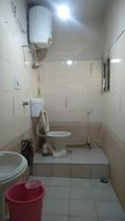 Sub Unit : Bathroom 1