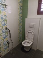 bathrooms 4