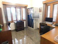 bedrooms 4