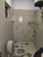 bathrooms 4