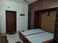 bedrooms 2