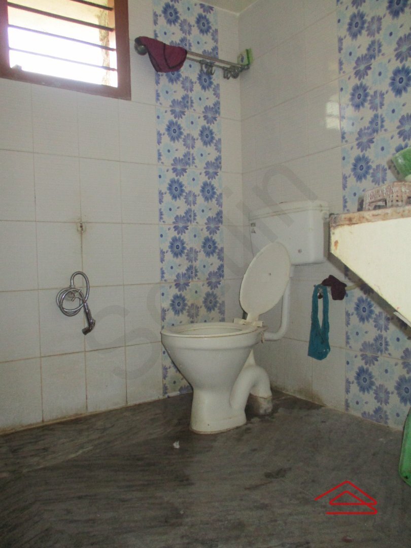 Sub Unit : bathrooms 1