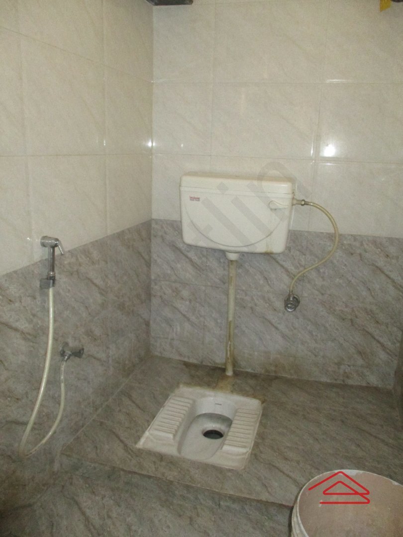 Sub Unit : bathrooms 3