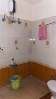 bathrooms 1