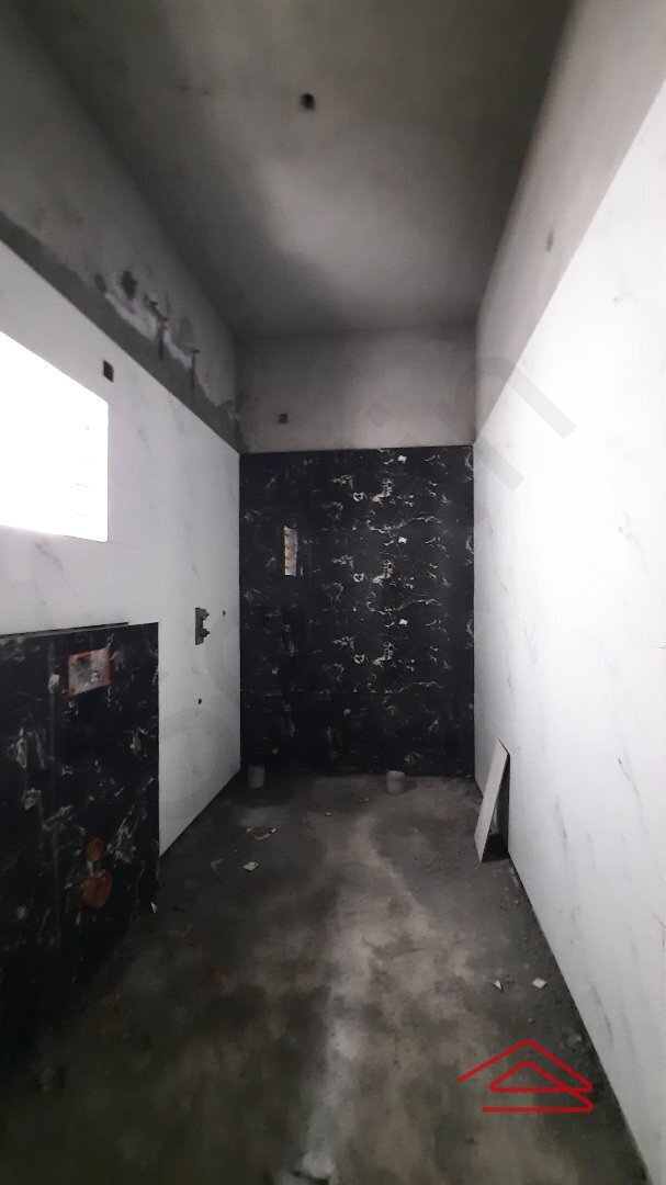 bathrooms 4