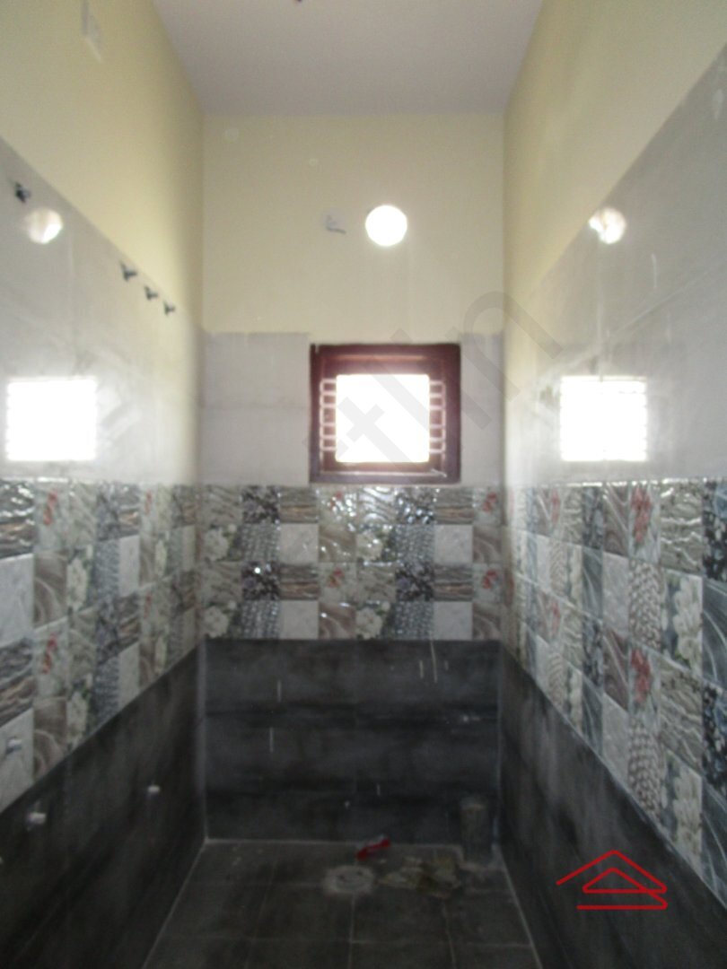 Sub Unit : bathrooms 2