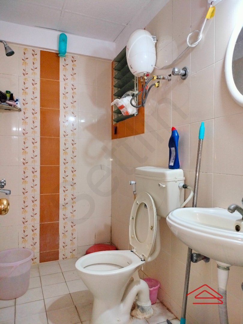 Bathroom 2